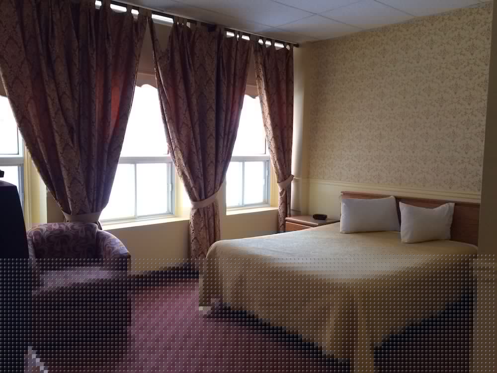 Auberge Montebello 12/67