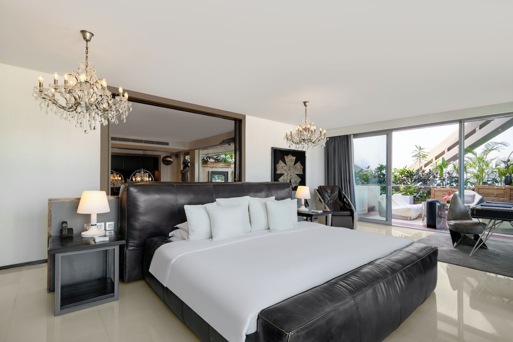 GRAND, LAGOON, DELUXE, SUITE