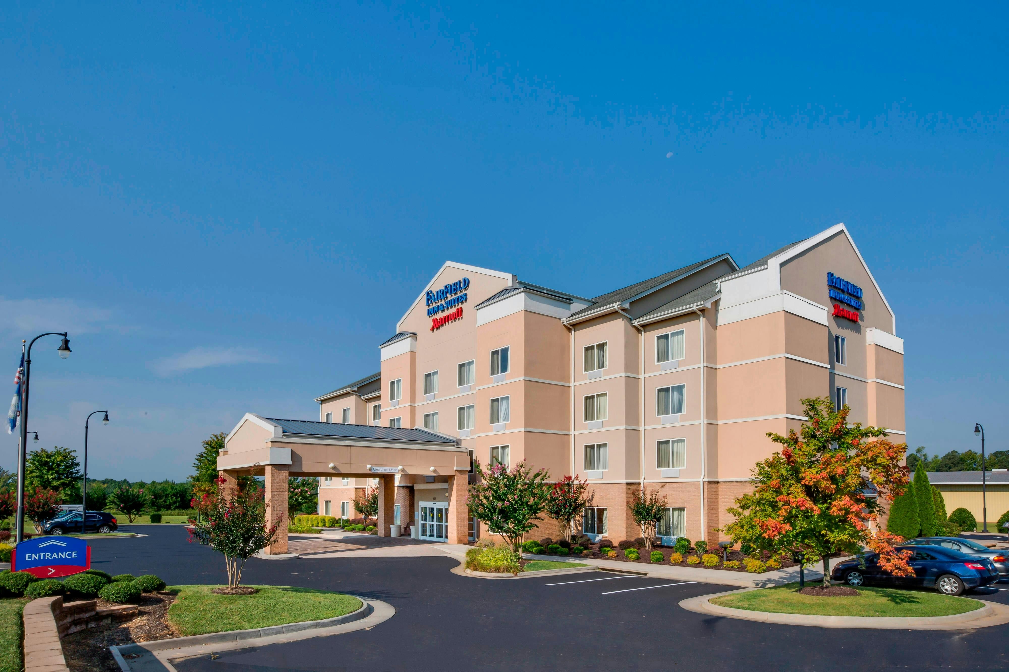 Fairfield Inn & Suites South Hill I-85 4/49