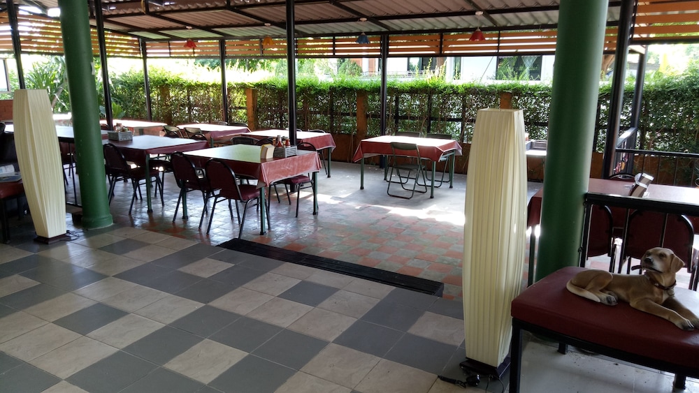 Sawasdee River Kwai Lodge 35/47