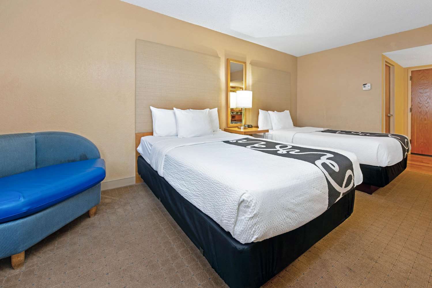 La Quinta Inn & Suites by Wyndham Coral Springs South 9/30