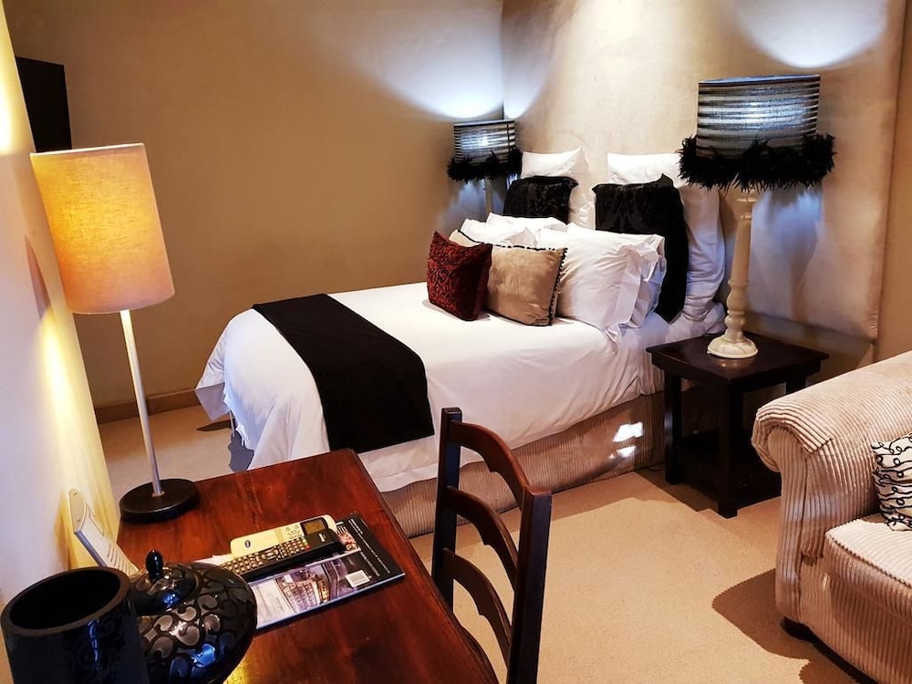Cowrie Cove Guest House 22/50