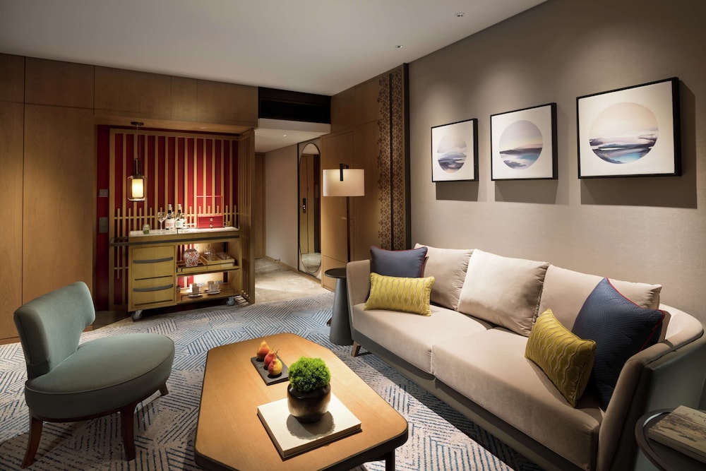 Hilton Beijing 55/85