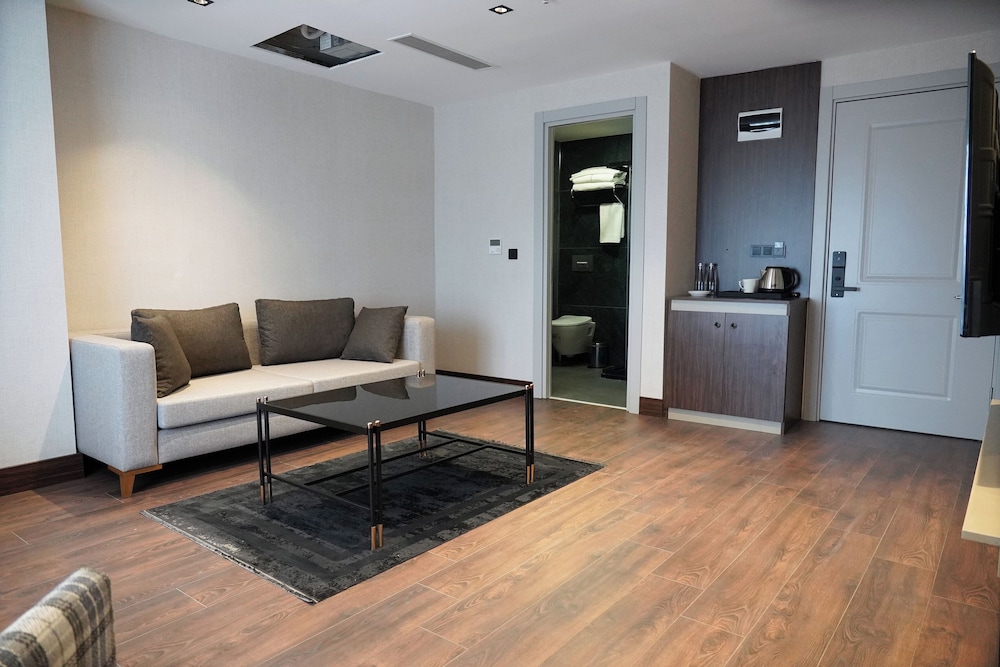 Nevizade Avangart Hotel 38/50