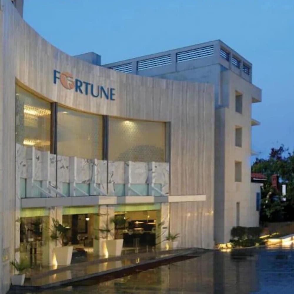 Fortune Sector 27, Noida - Member ITC Hotels Group 2/49