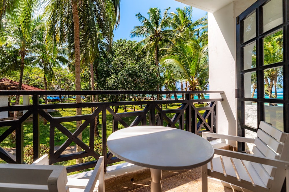 DIANI SEA RESORT 26/50