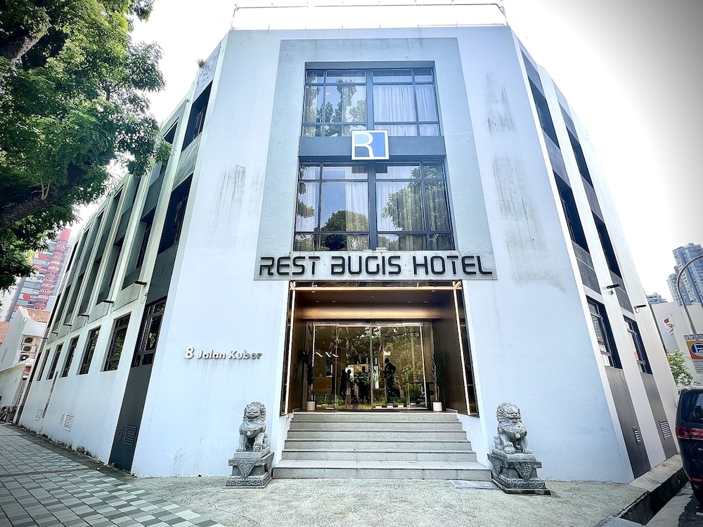 Rest Bugis Hotel 2/73