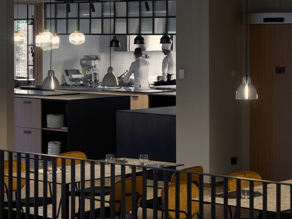 STANDARD HOTEL RAFFAELLO 20/25