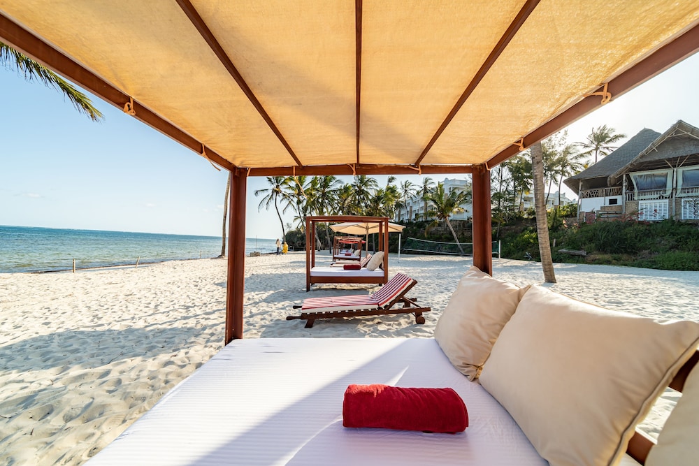 PRIDEINN PARADISE BEACH HOTEL AND SPA 42/79