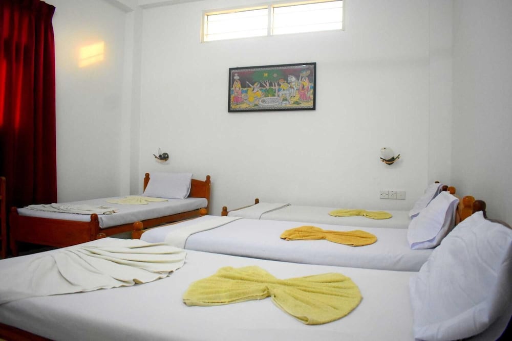 Cosy Hotel And Restaurant 8/24