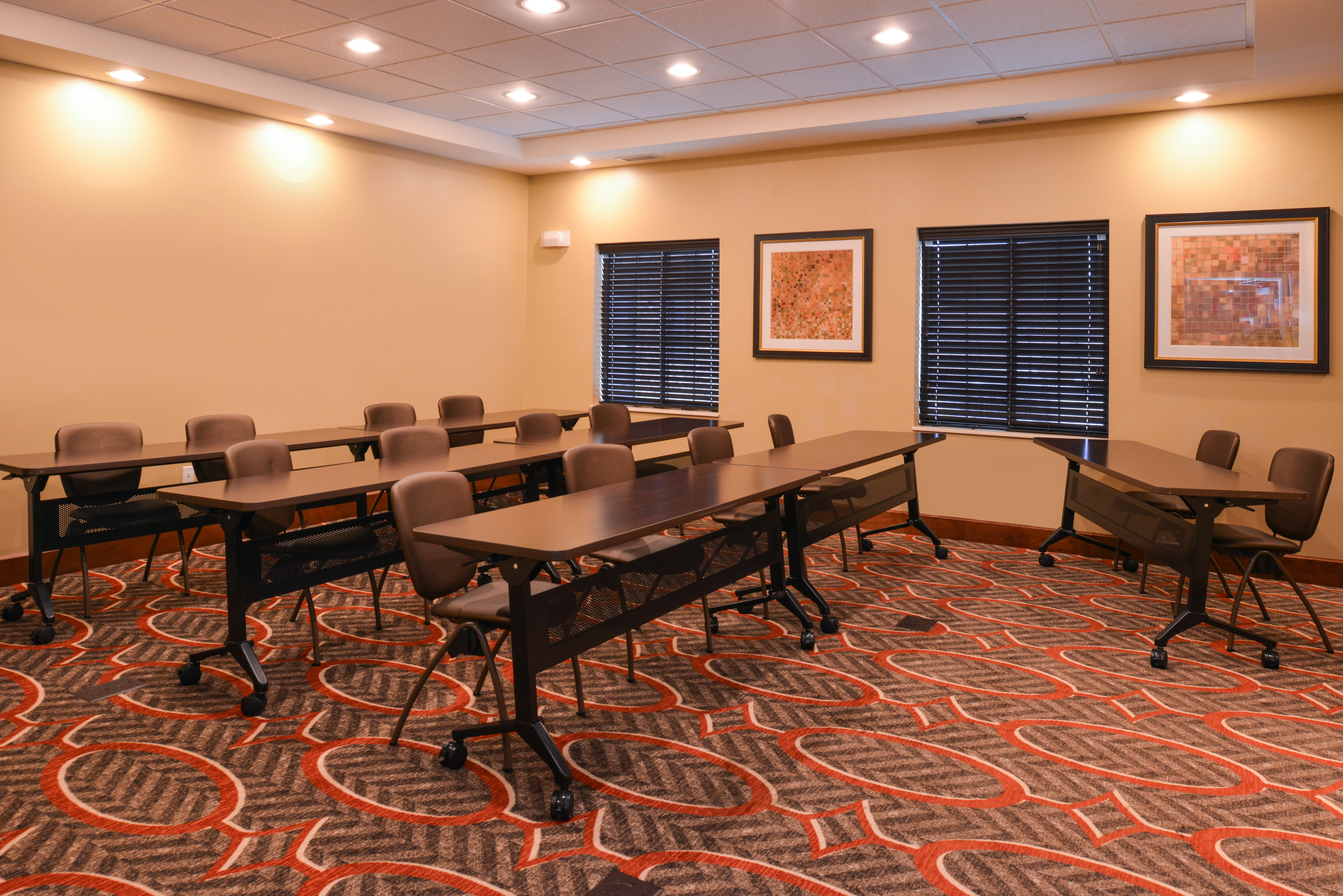 Staybridge Suites Merrillville 44/51