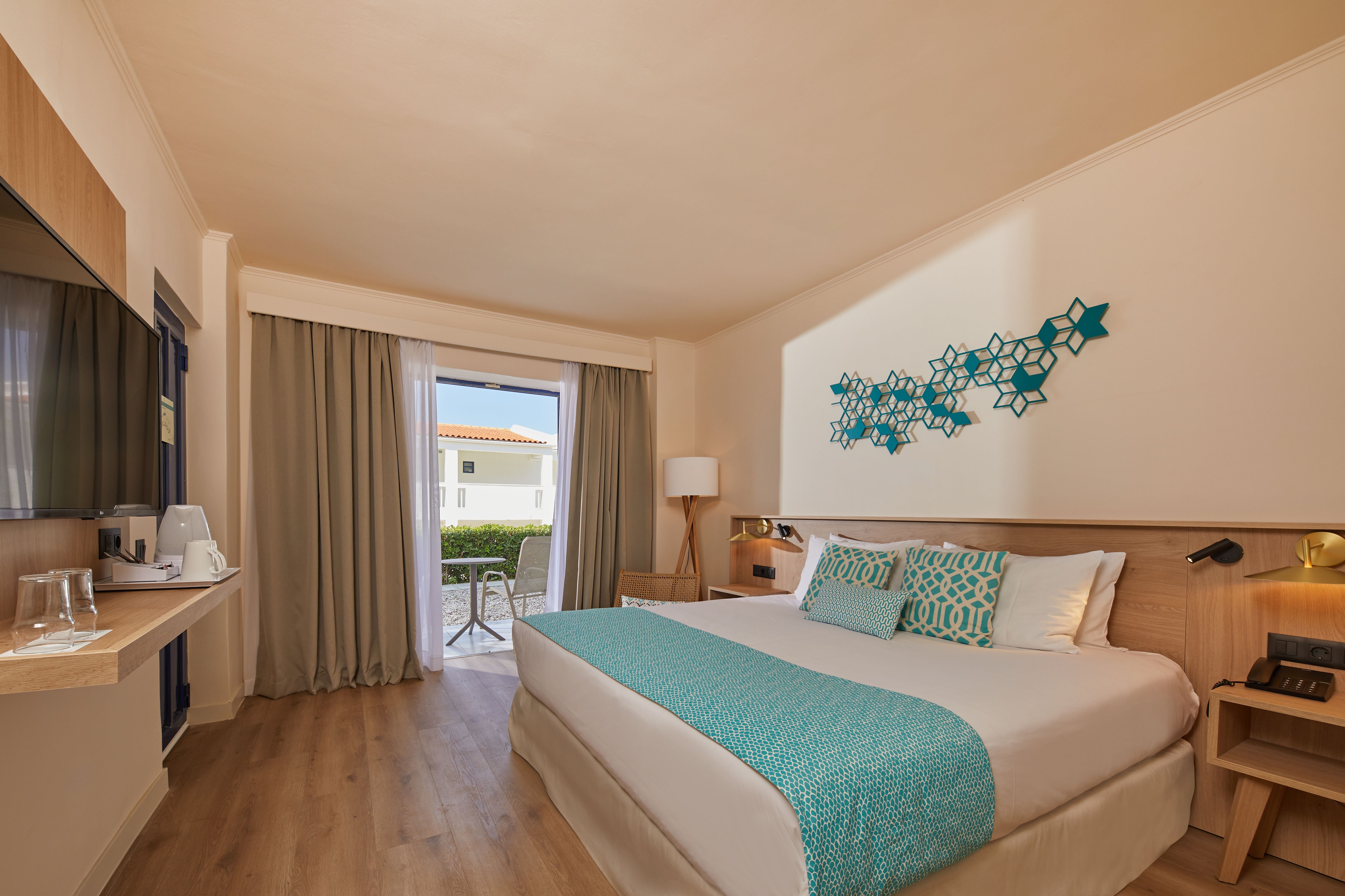 DOUBLE ROOM SIDE SEA VIEW