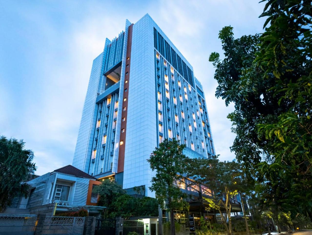 Grand Swiss-Belhotel Darmo in SURABAYA