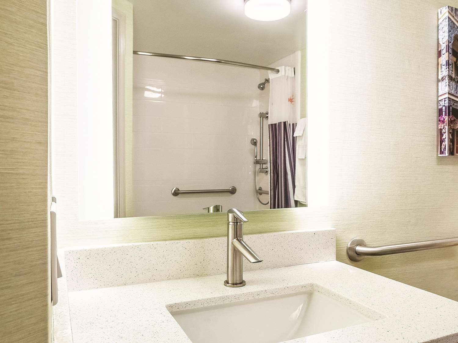 La Quinta Inn & Suites by Wyndham New Orleans Downtown 26/32