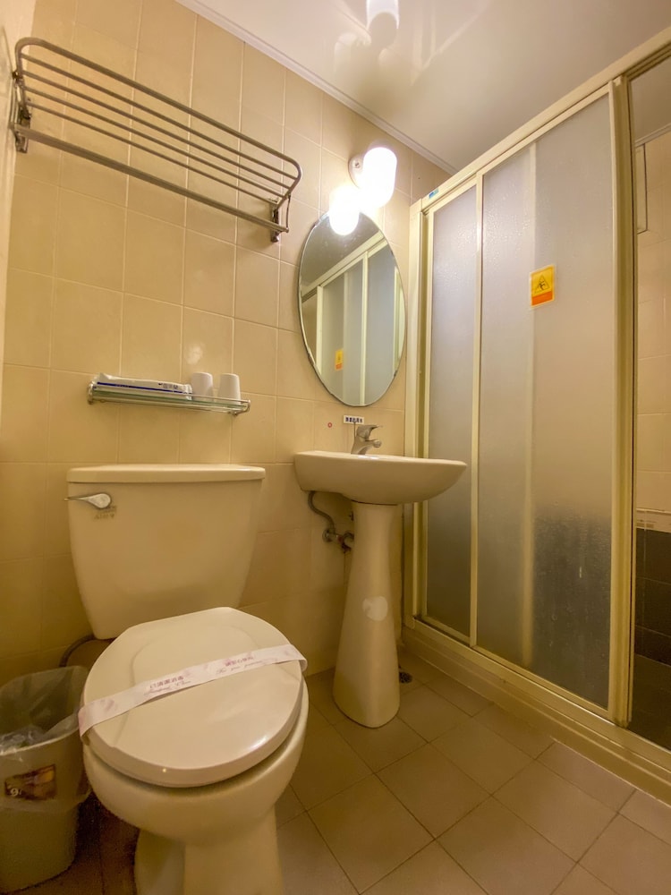 Hua Guo Hotel 47/50