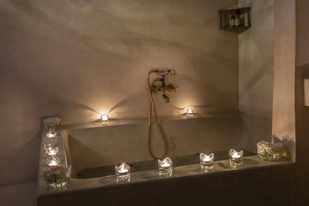 Riad Azahar 43/50