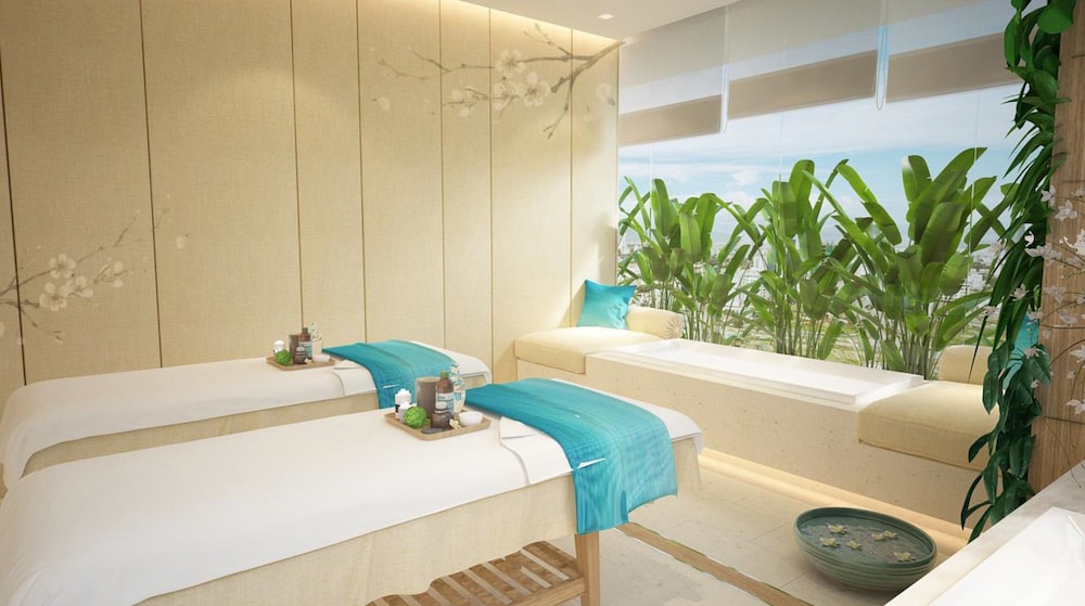 TMS Hotel Da Nang Beach 32/68