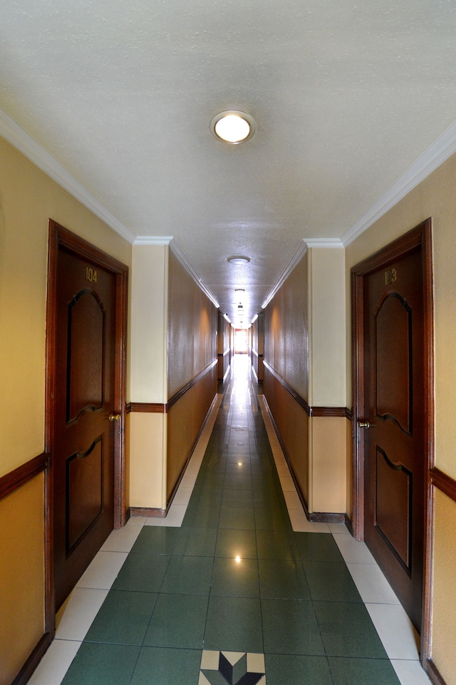 Paladin Hotel 28/41