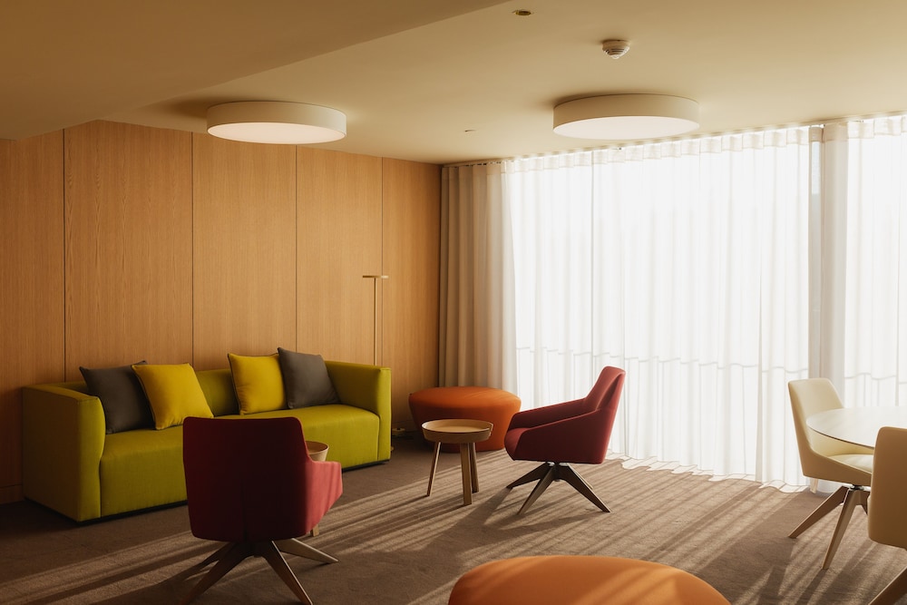 Lumen Hotel and The Lisbon Light Show 42/68
