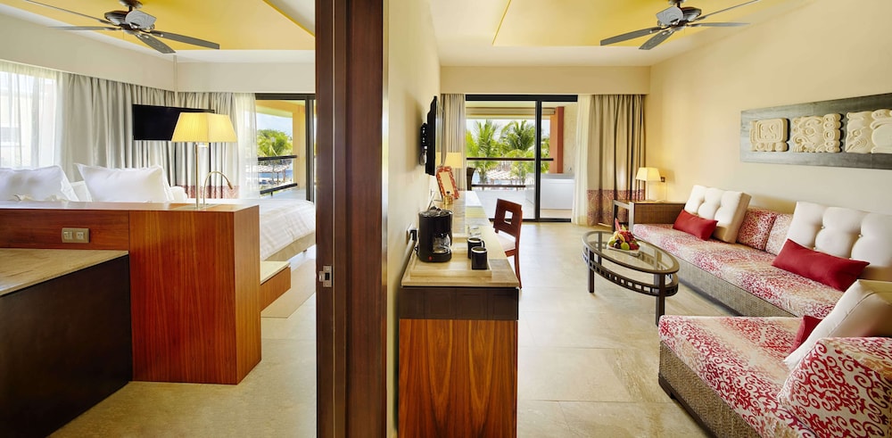 Barcelo Maya Beach 46/69