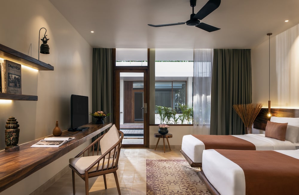 Colonial Pool Acess Room، FCC Angkor by Avani 4/6
