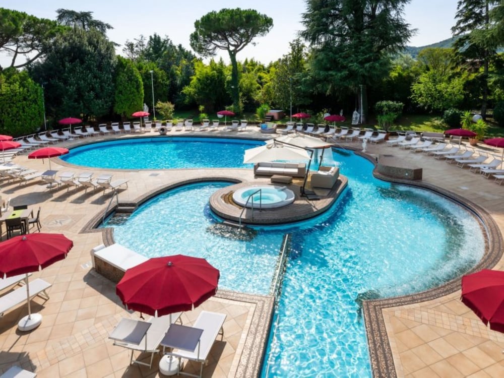 Hotel Mioni Royal San 72/72