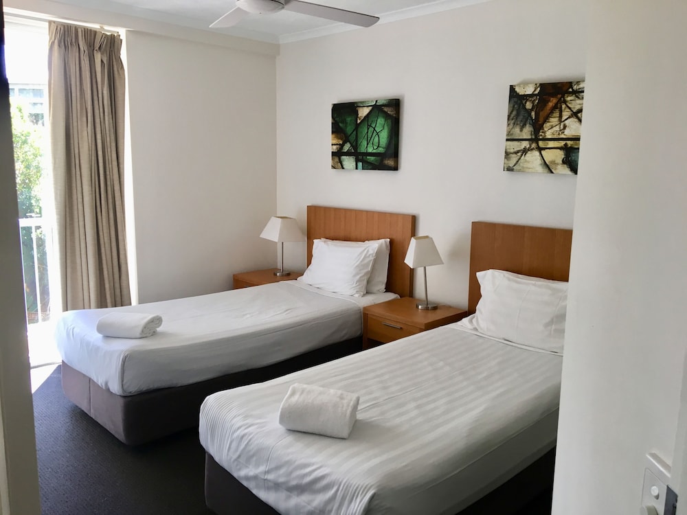 Breakfree Diamond Beach Broadbeach 24/78
