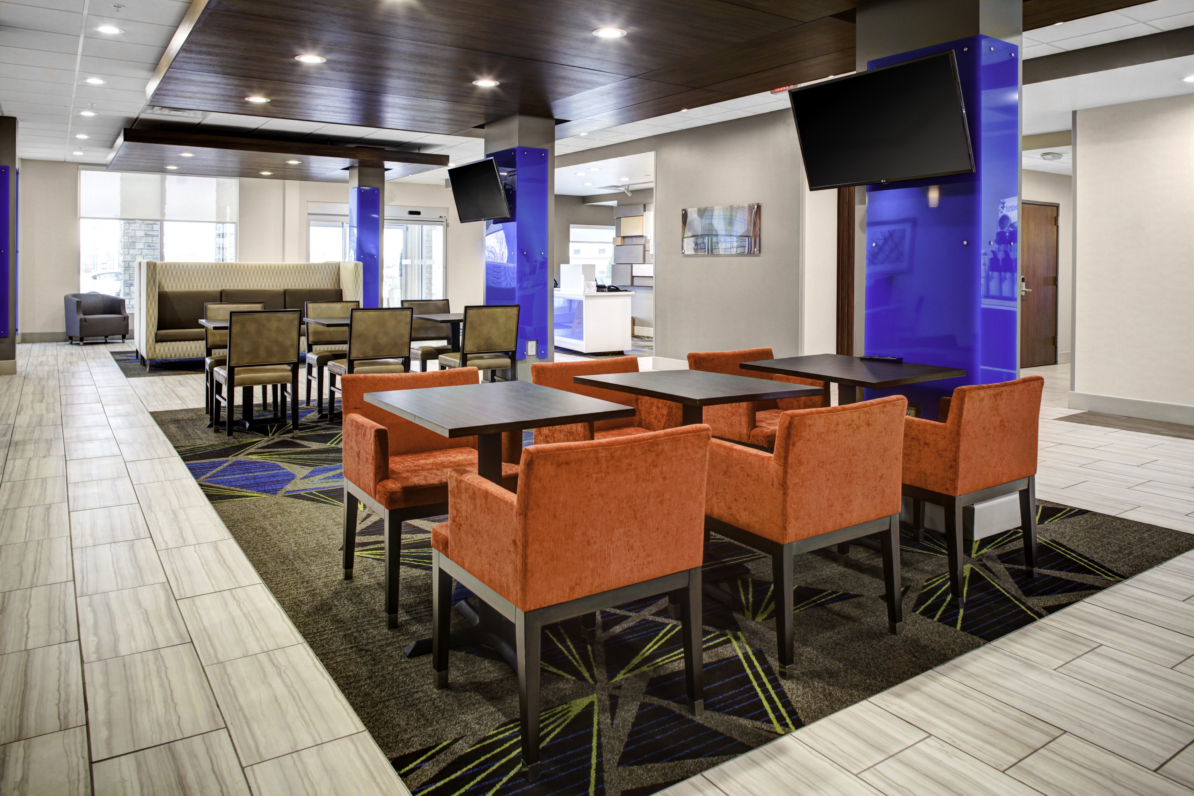 Holiday Inn Express Suites Coldwater 30/50