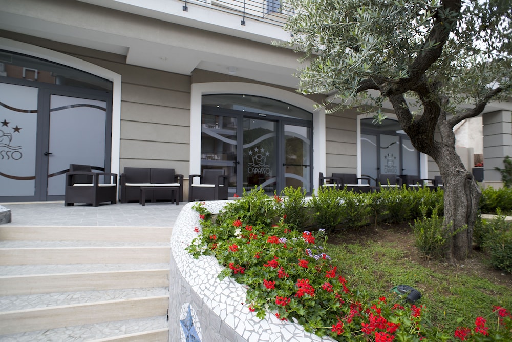 Hotel Terme Capasso 55/61
