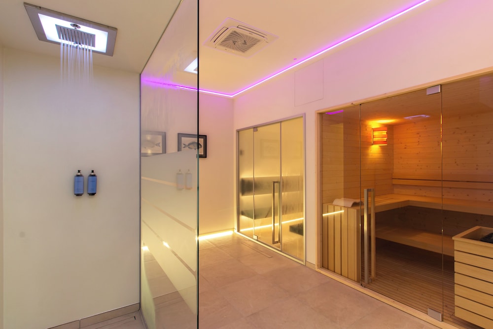 Hotel Jolanda 23/50