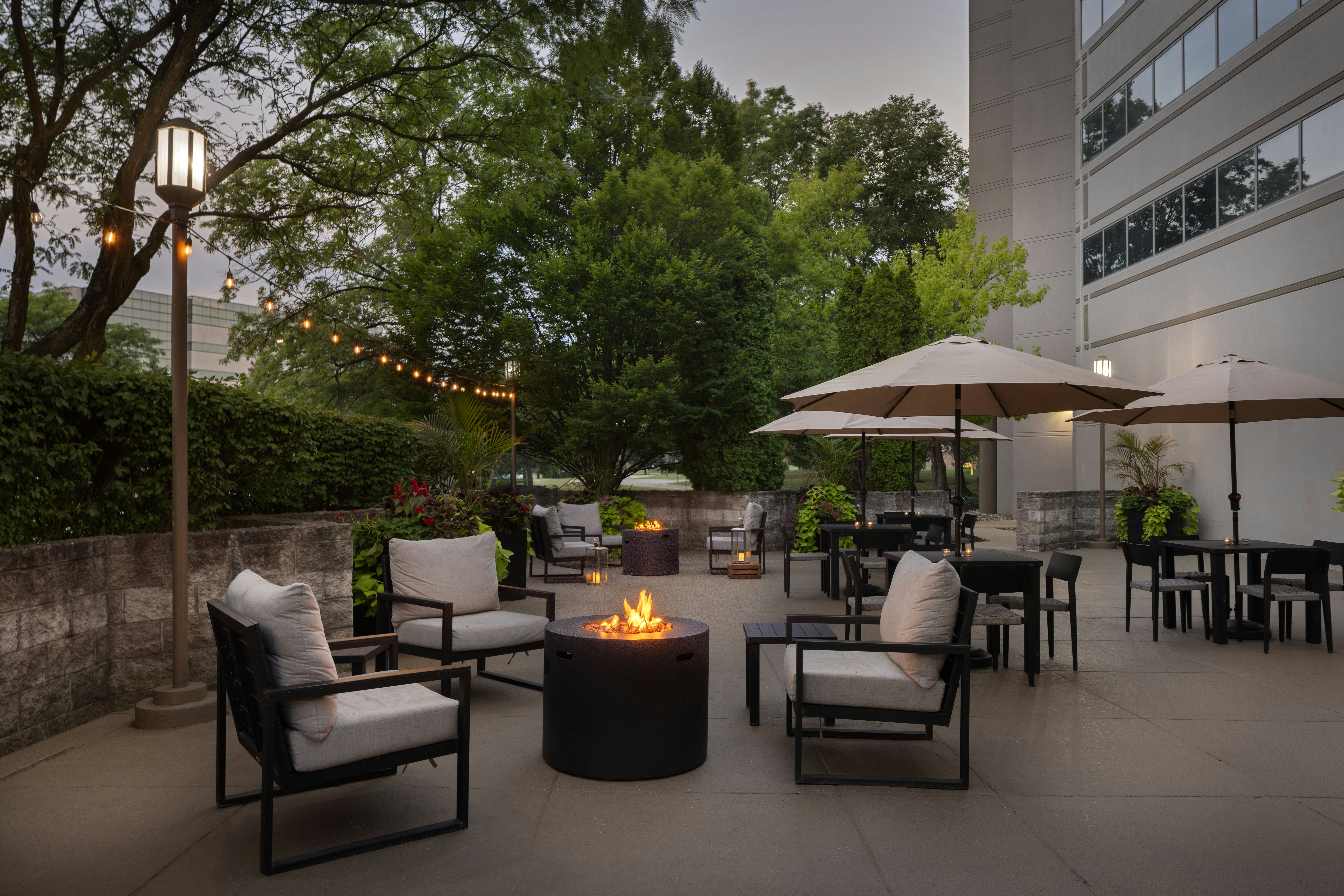 Embassy Suites by Hilton Detroit Troy Auburn Hills 46/77