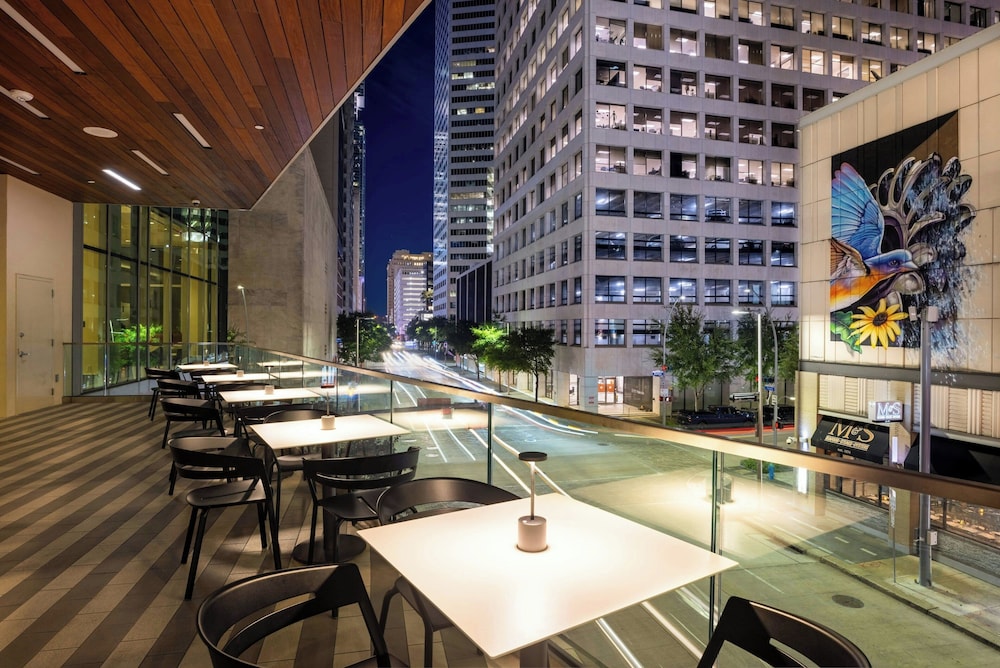 The Laura Hotel, Houston Downtown, Autograph Collection 58/73