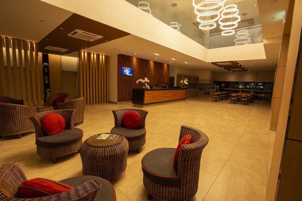 AZ HOTEL & SERVICED APARTMENTS 23/36