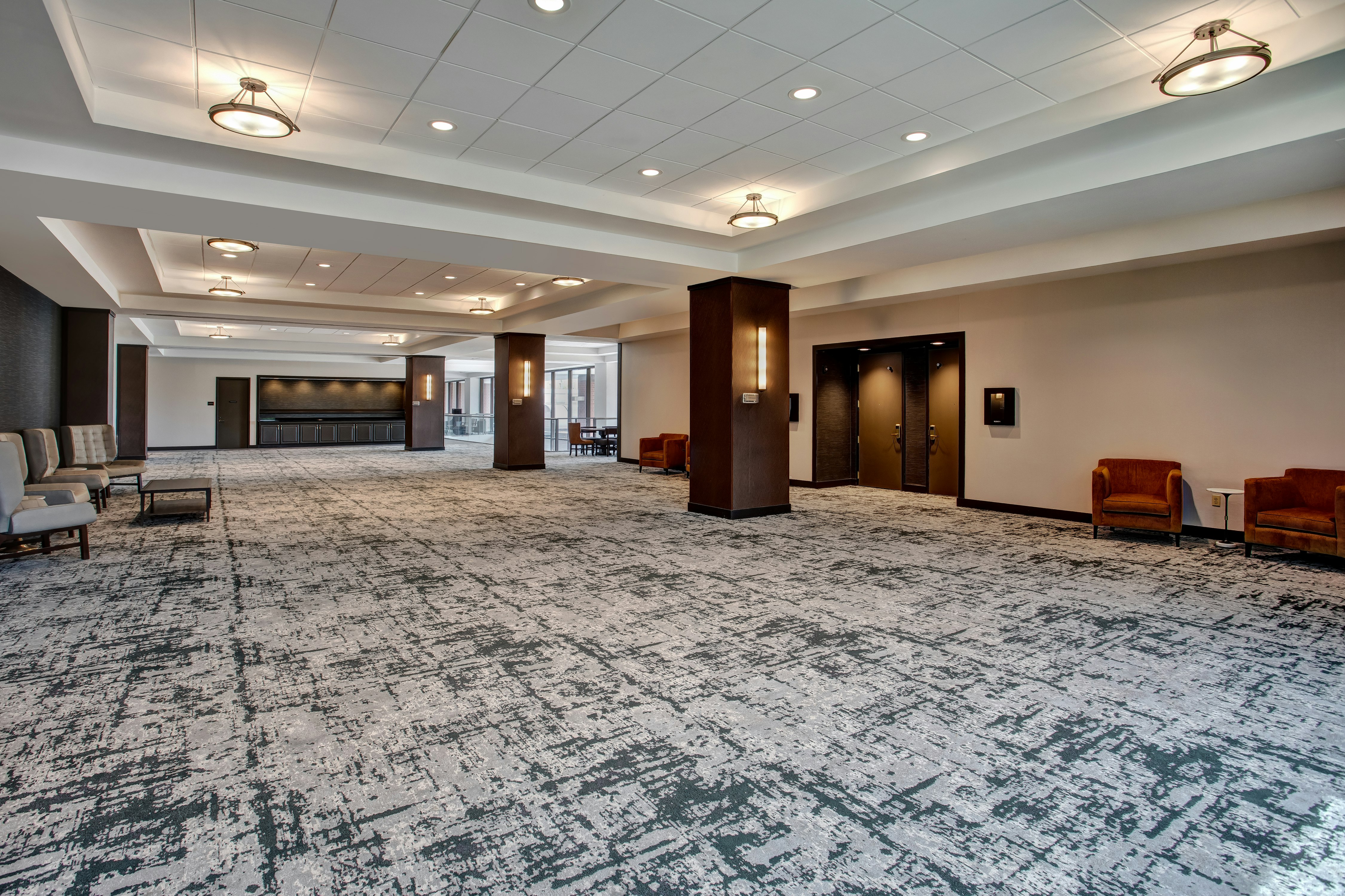 DoubleTree by Hilton Lansing, MI 8/32