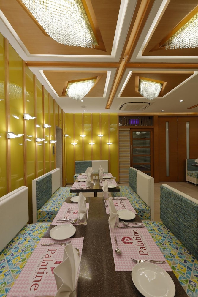 HOTEL PRAGATI THE GRAND 41/42