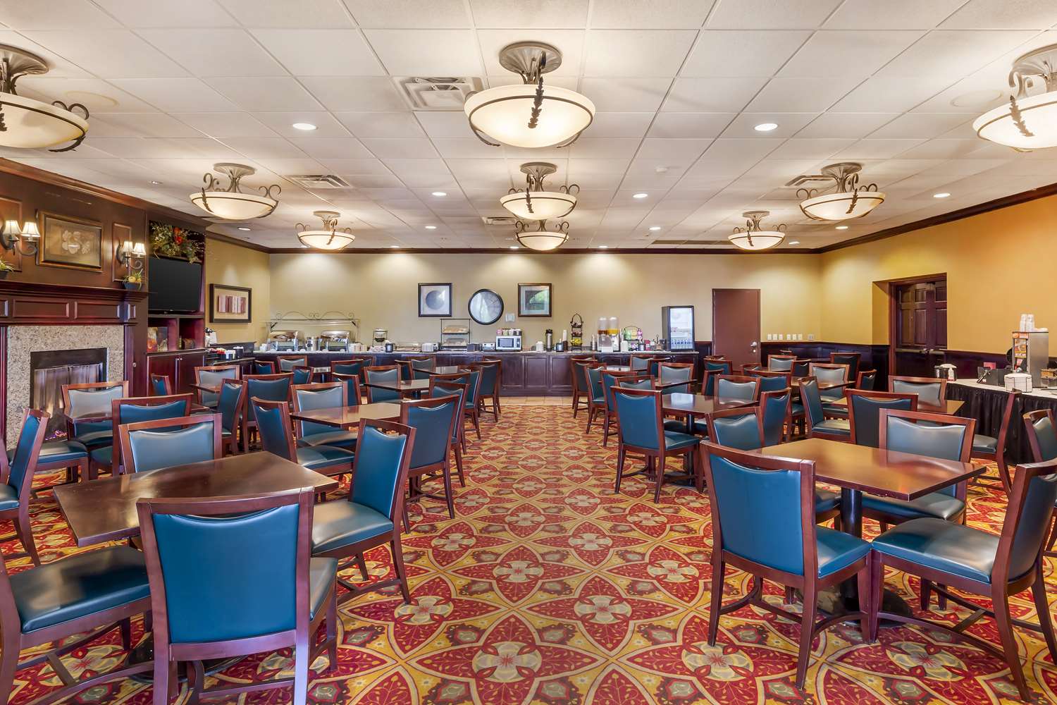 Best Western Plus Burlington 43/49
