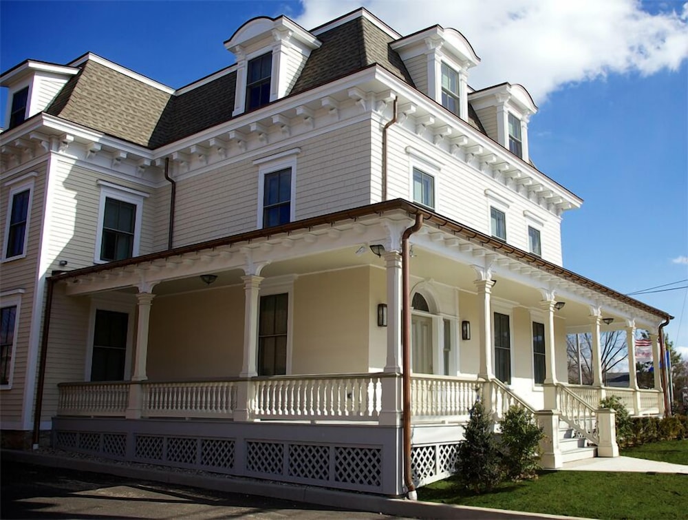 The Guesthouse at the Norwalk Inn 5/58