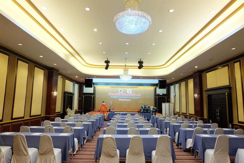 Grand Hill Resort And Spa 43/50