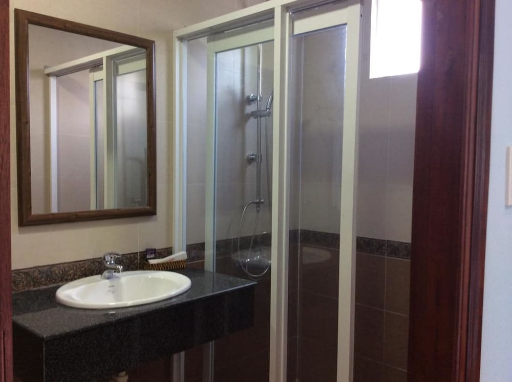 Huy Hoang Hotel 30/33
