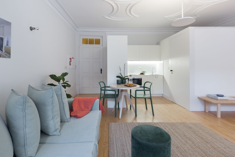 B28 Apartments 29/50