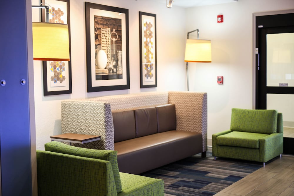 Holiday Inn Express Hotel Suites Athens 38/61