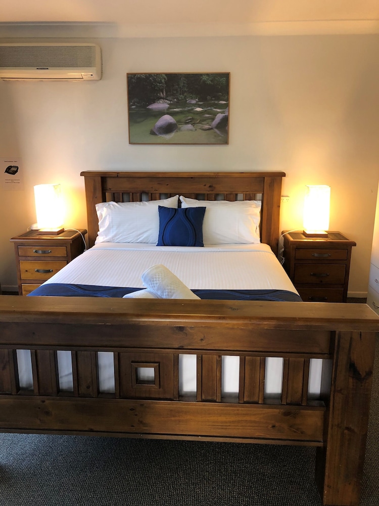Logan City Motor Inn 20/67