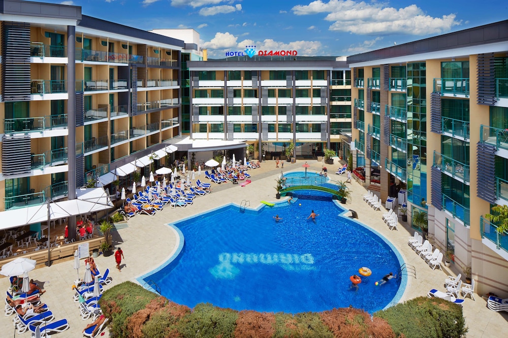 Diamond Hotel 29/30