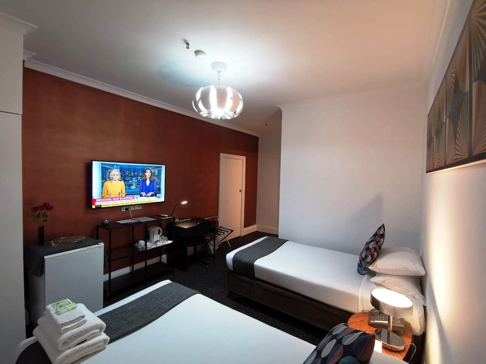غرفة سوبيريور بسريرين منفصلين، Criterion Hotel 3/5