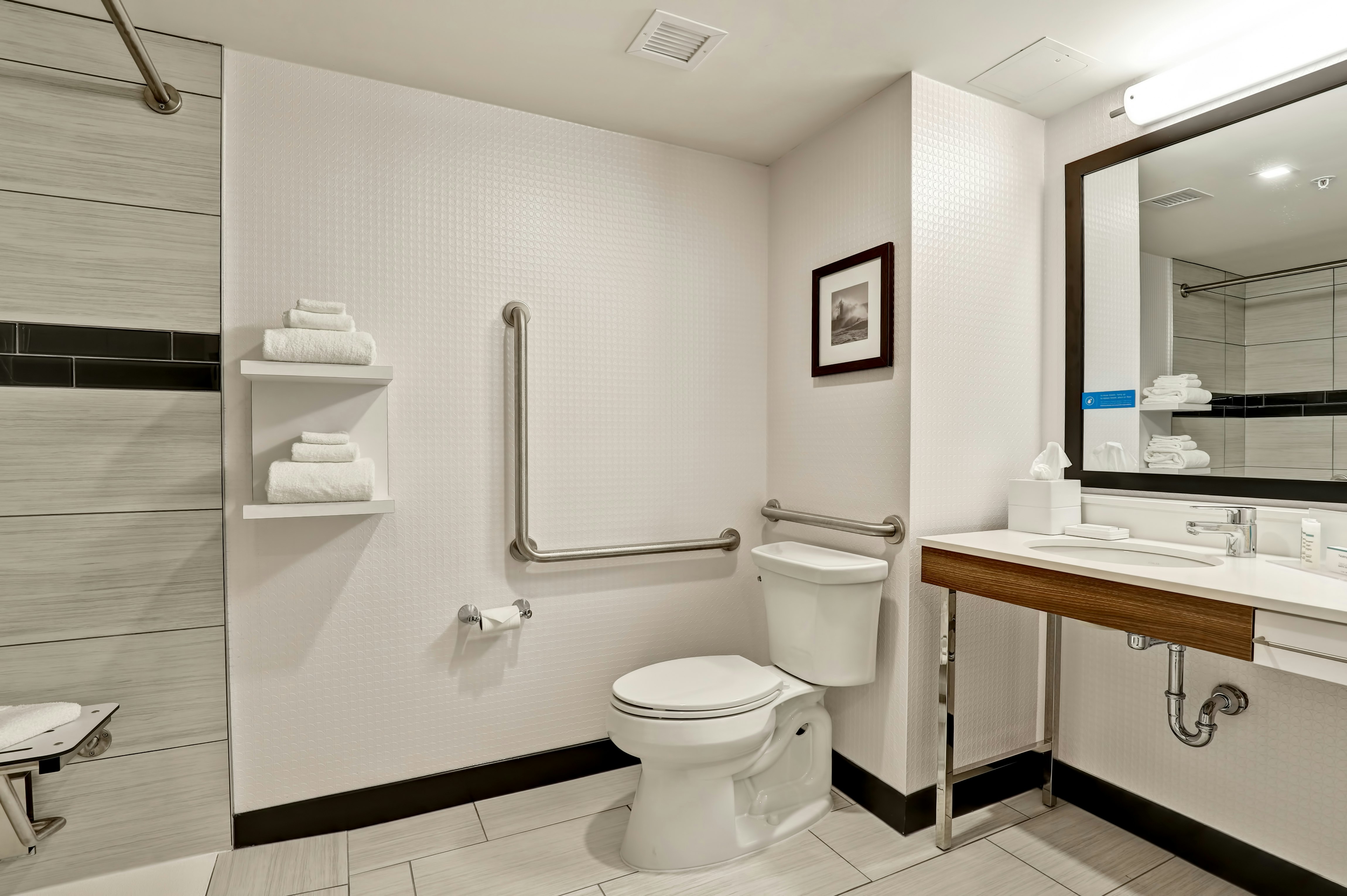 غرفة بسريرين كوين لذوي الإعاقة، Hampton Inn St Catharines Niagara On 4/5