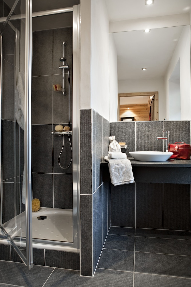 Residence CGH Les Chalets d'Angele 36/36