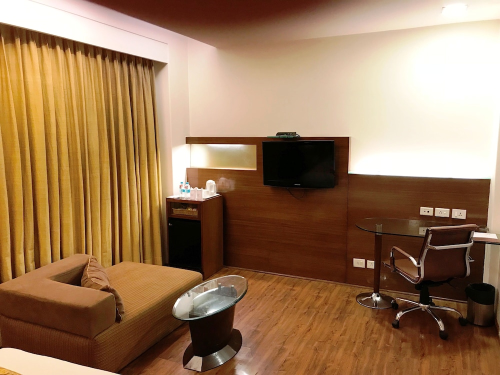 INDUS BIZNOTEL 40/48