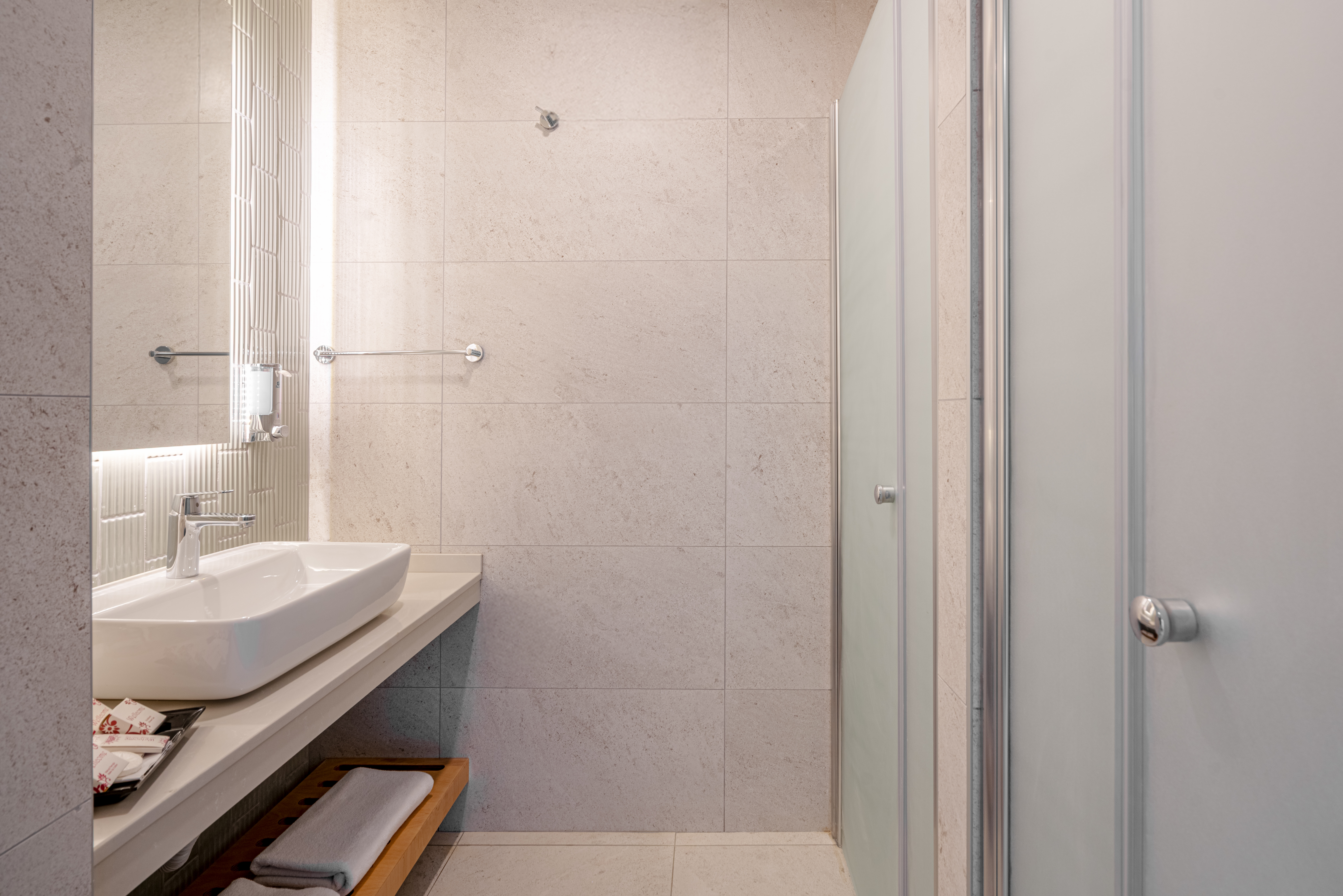 Seabird Otel 47/50