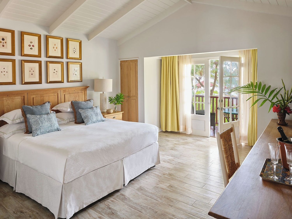 Room, King Bed, Ocean Front