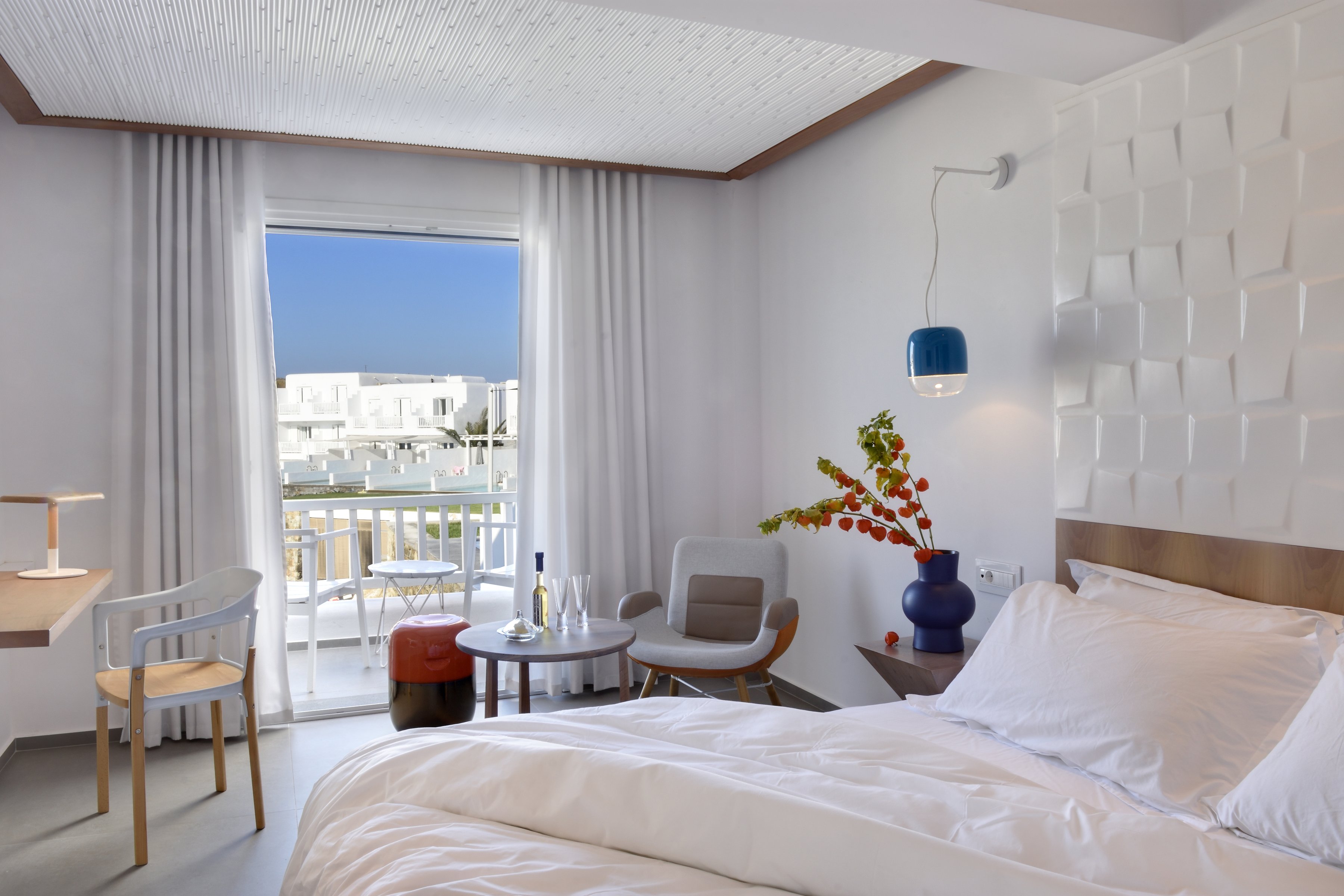 Deluxe, Double or Twin Bed, Lateral Side Sea View
